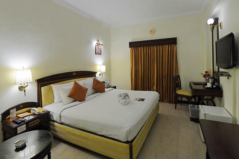 Hotel Ambica Empire Chennai Exterior photo